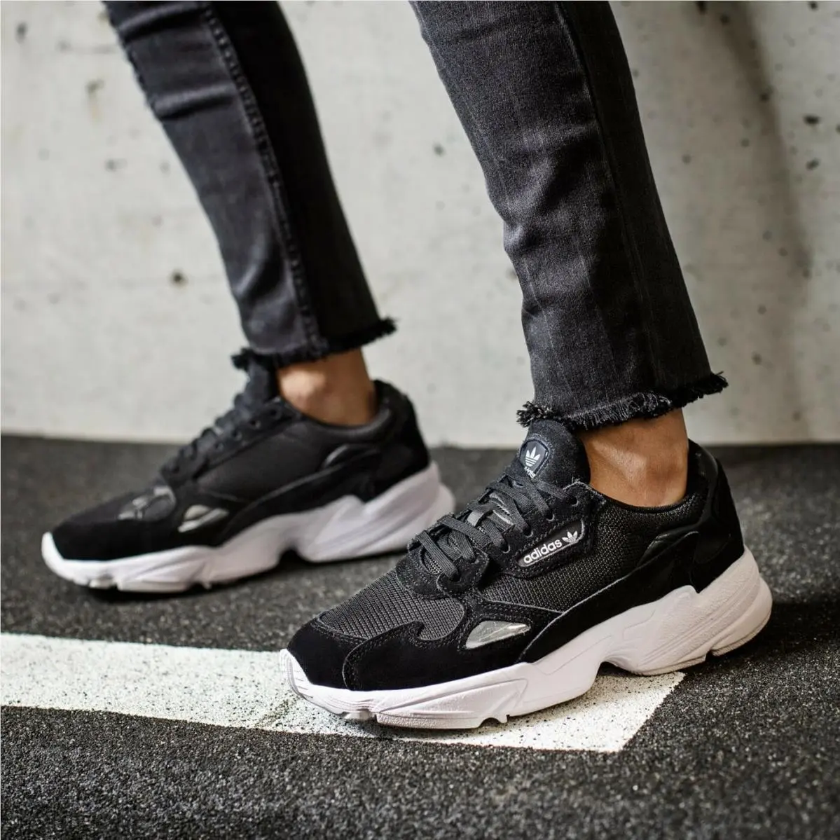 Adidas shoes - adidas Originals Falcon - Originals Falcon - B28129 - Multicolor 2