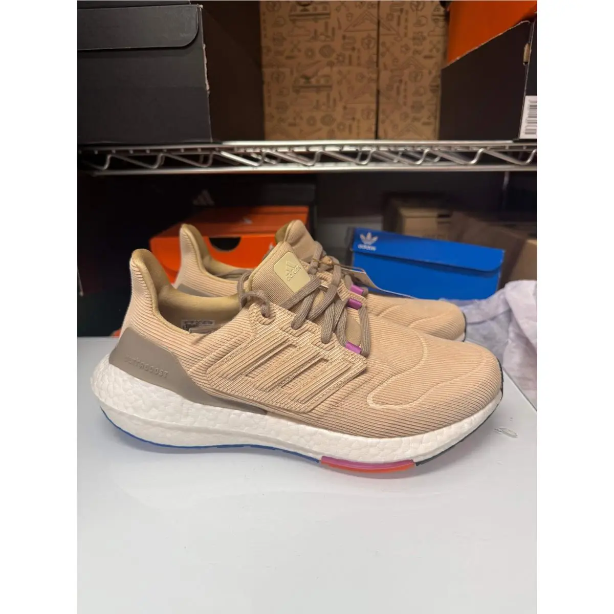 Adidas Men`s Ultraboost 22 Shoes Beige GX9178