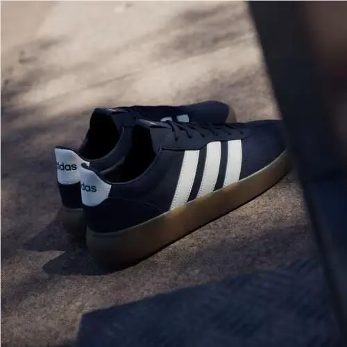 Adidas shoes - Night Indigo / Off White / Gum 4