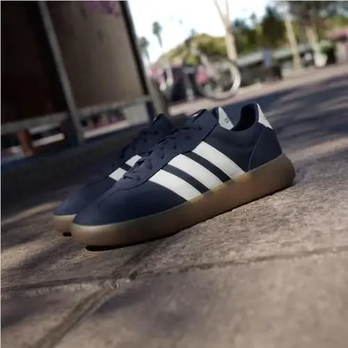 Adidas shoes - Night Indigo / Off White / Gum 6