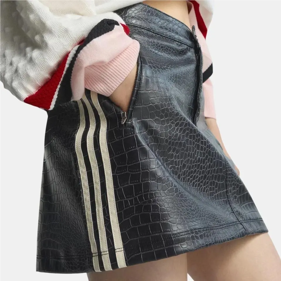 Adidas clothing - Black 3