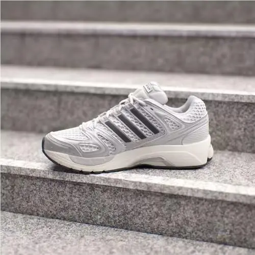 Adidas shoes - Silver Metallic / Grey One / Core Black 5