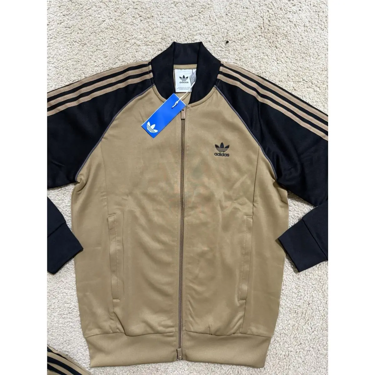 Adidas clothing - Cardboard Brown 12