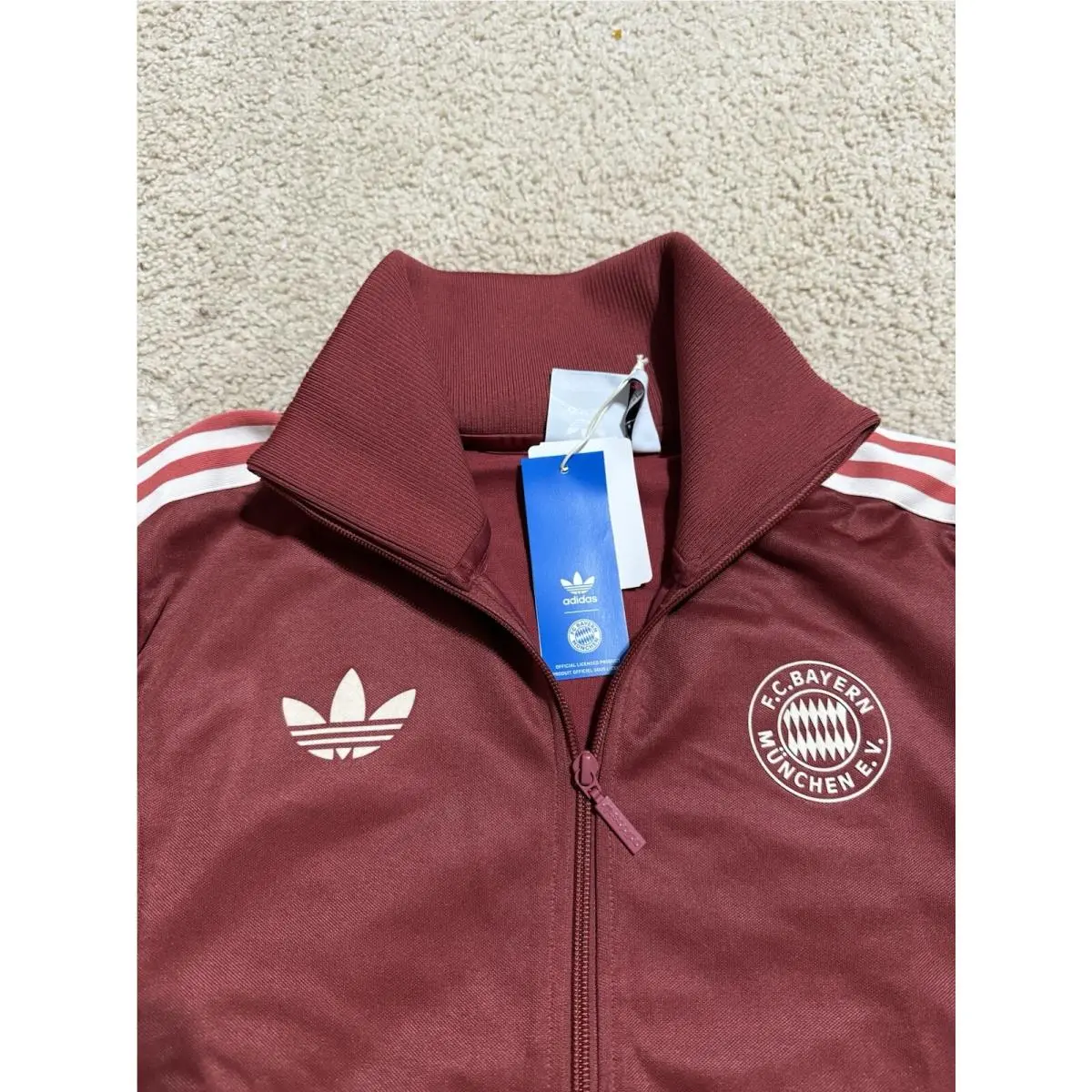 Adidas clothing - Mystery Red 20
