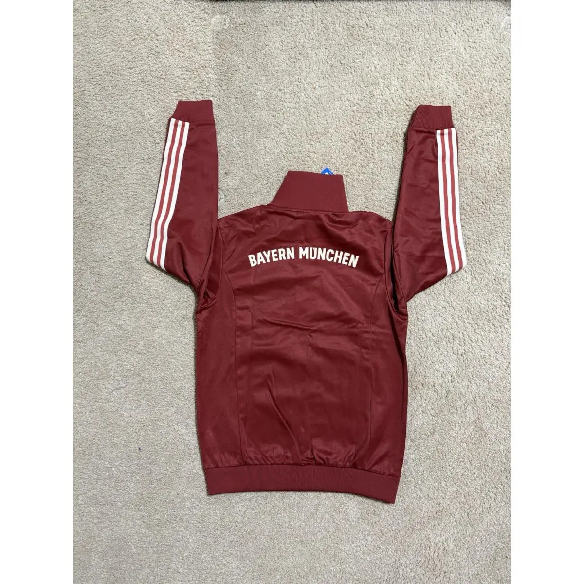 Adidas clothing - Mystery Red 22