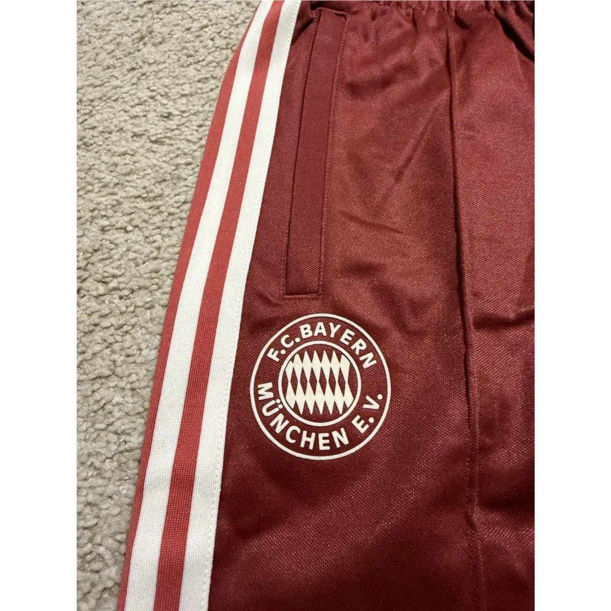Adidas clothing - Mystery Red 26