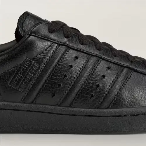 Adidas shoes - Core Black / Core Black / Core Black 6