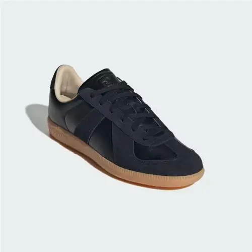 Adidas shoes - Core Black / Core Black / Gum 3