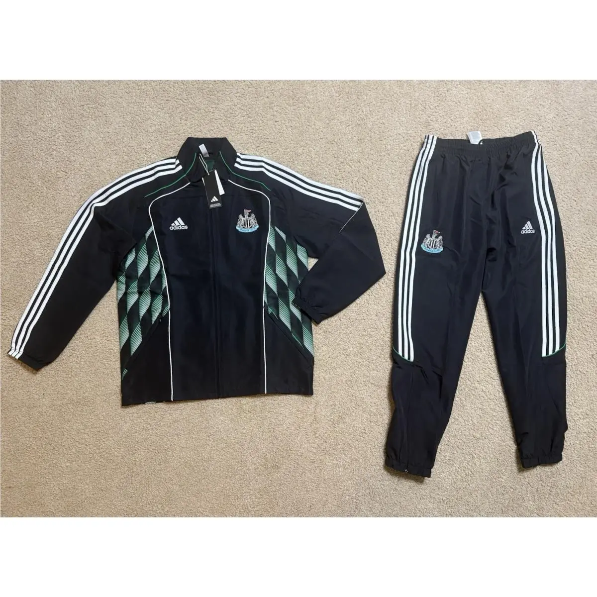 Adidas clothing - 2025 - 2025 - Black 31