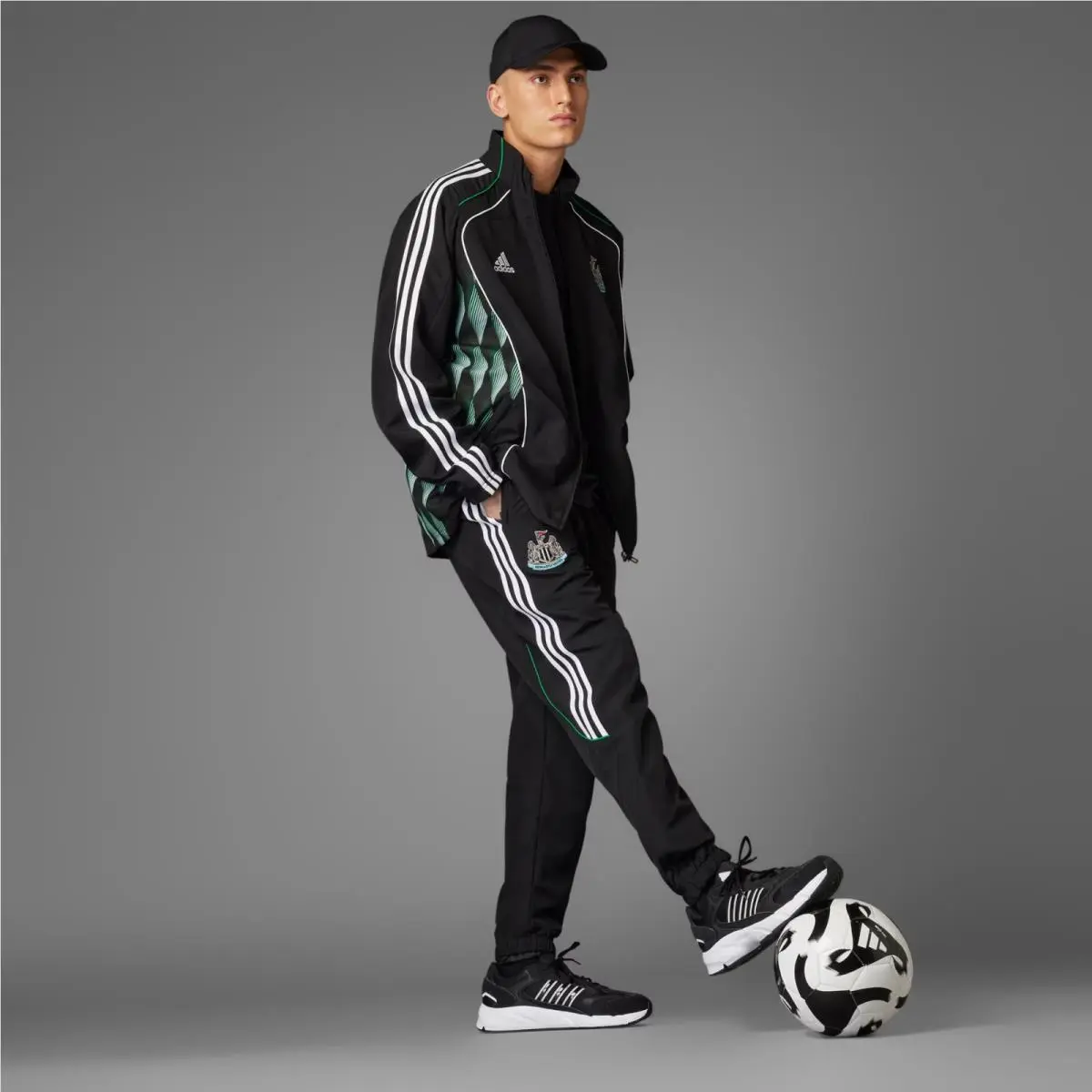 Adidas clothing - 2025 - 2025 - Black 33