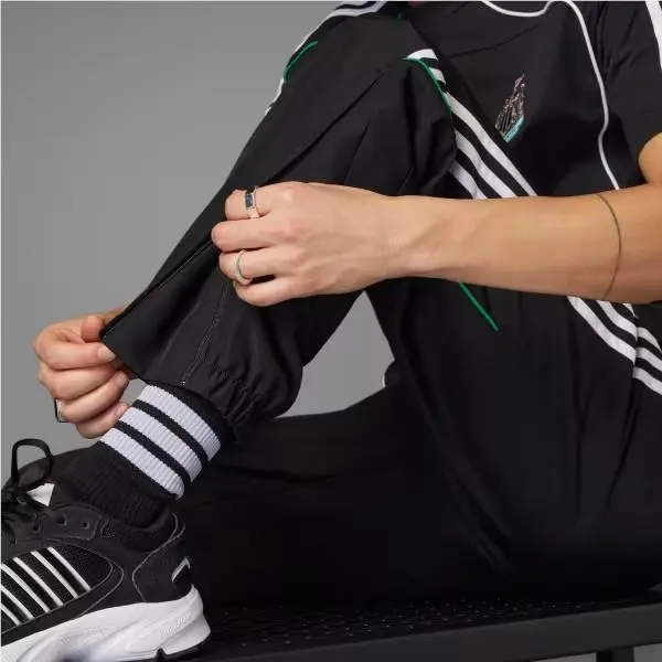 Adidas clothing - 2025 - 2025 - Black 39