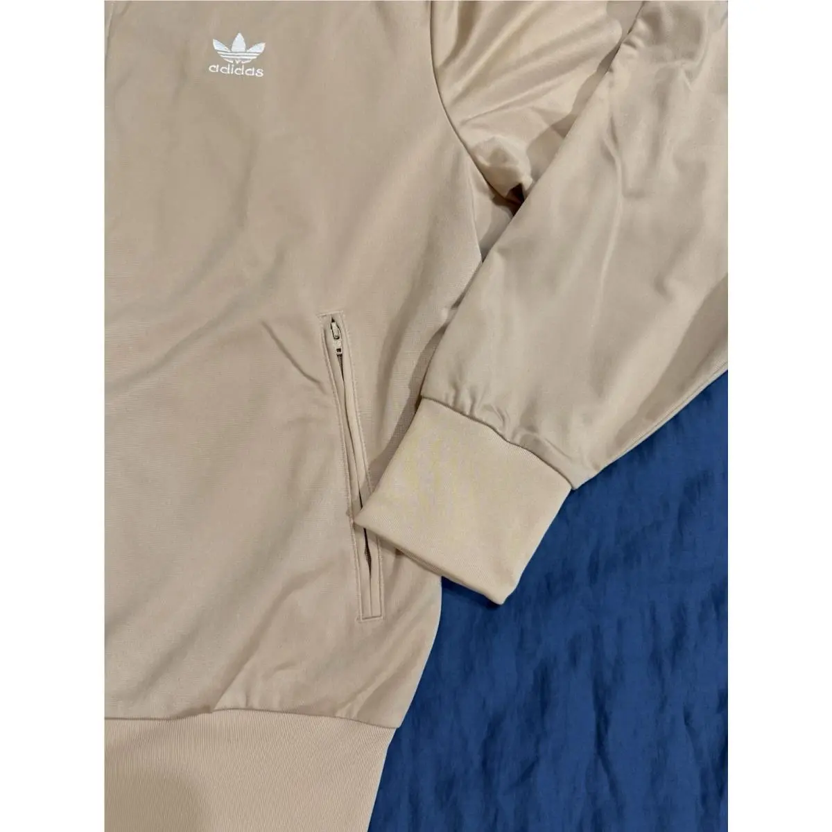 Adidas clothing - Beige 11