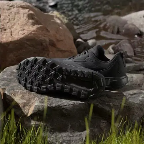 Adidas shoes - Core Black / Core Black / Grey Four 2