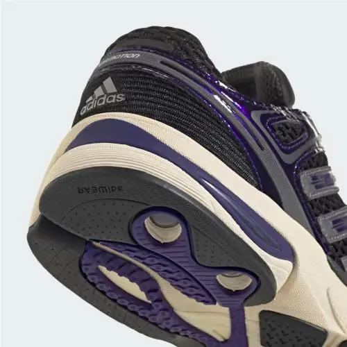 Adidas shoes - Cloud White / Core Black / Core Black 18