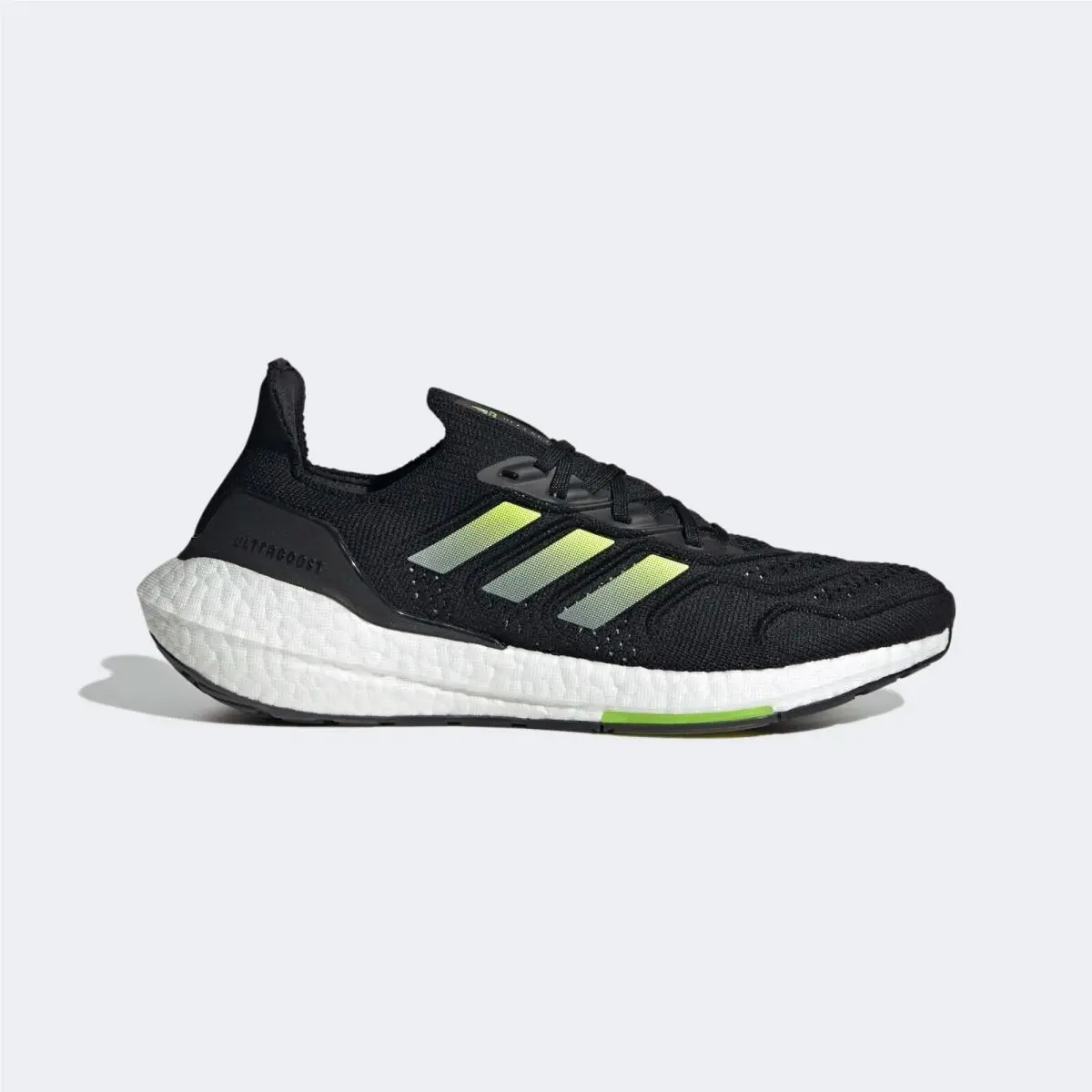 Men`s Adidas Ultraboost 22 Heat Rdy Running Shoes Black H01172