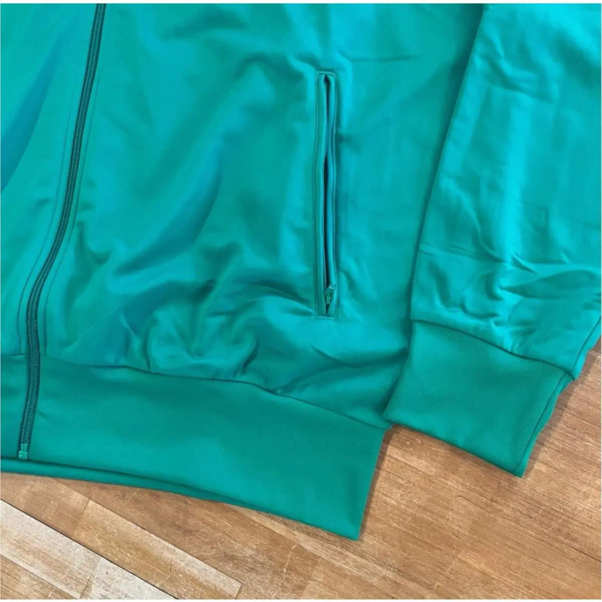 Adidas clothing - Green 3