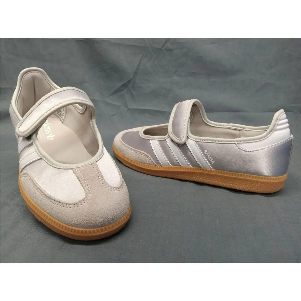 Samba Jane J Silver Metallic Cloud White Gum Girls Size 7 by Adidas
