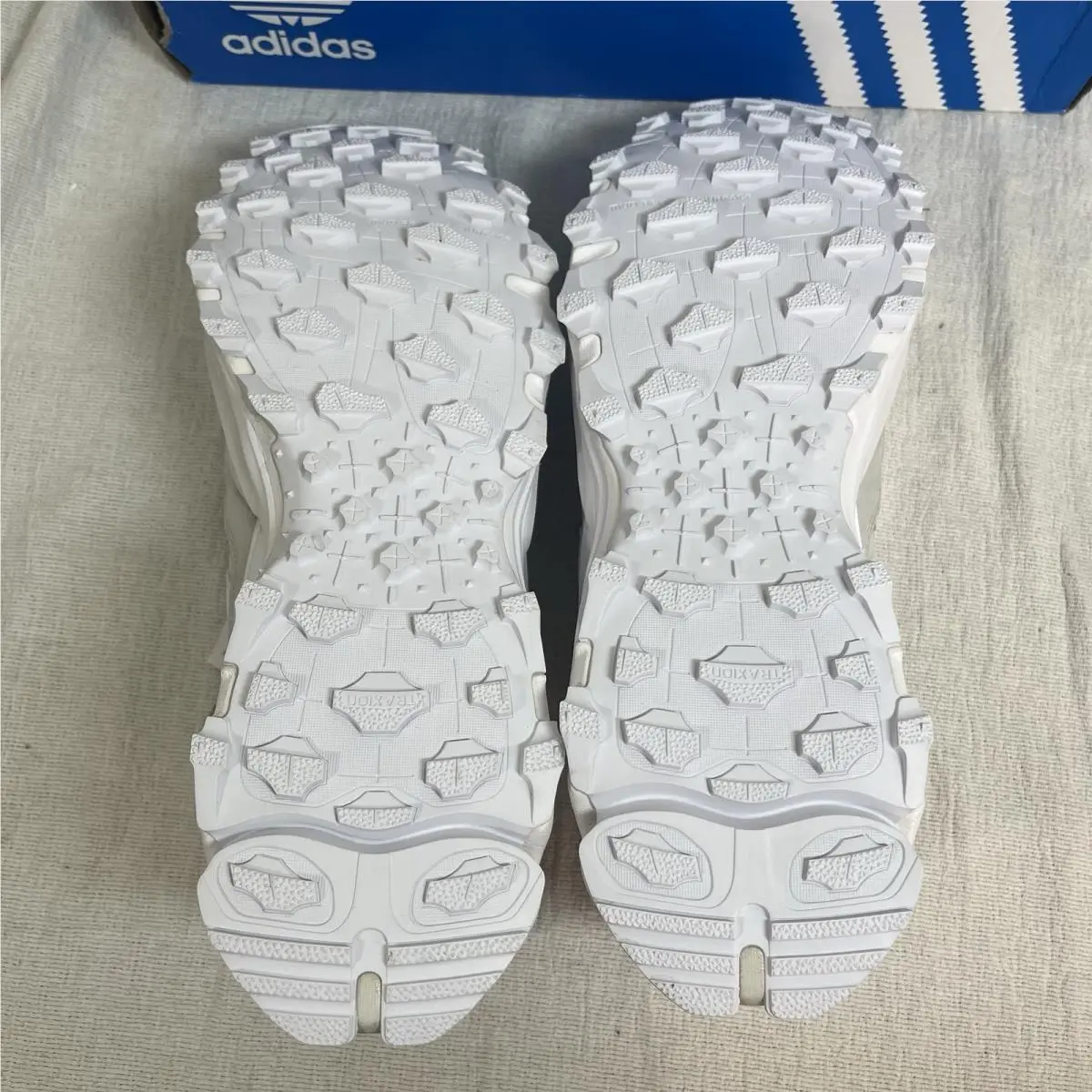 Adidas shoes - Adidas Hyperturf Adventure - Hyperturf Adventure - gy9410 - Cloud White 12