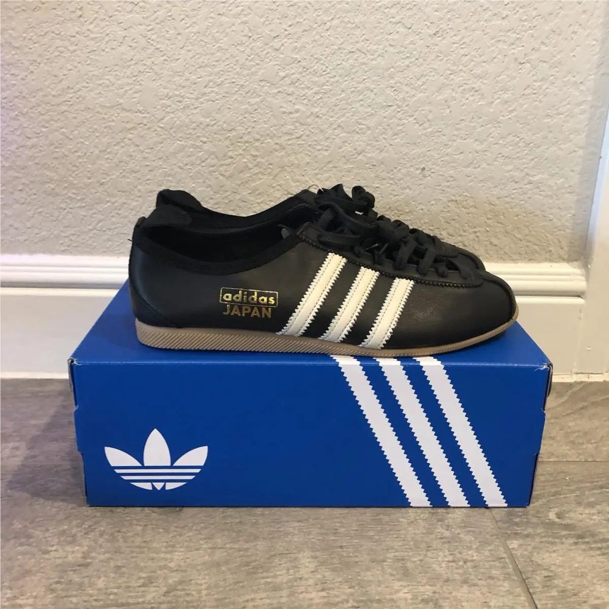 Originals Country Japan Sneakers KK3438 Black White Mens Shoes Size 9 by Adidas