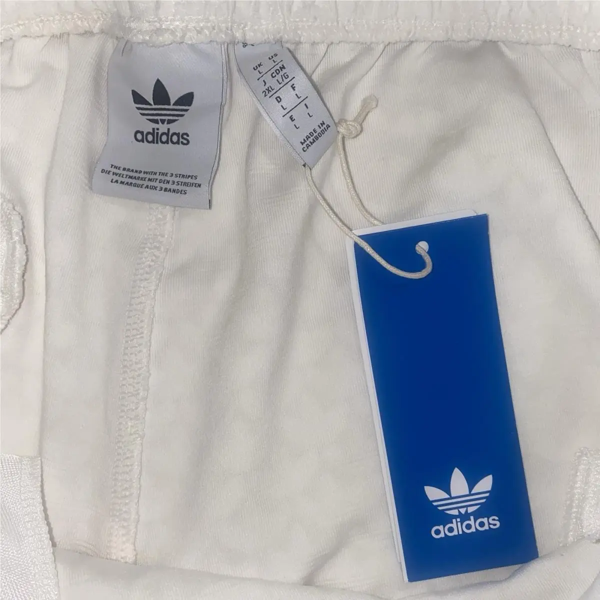 Adidas clothing - adidas Originals Q12 Monogram - Originals Monogram - JP4429 - Ivory 6