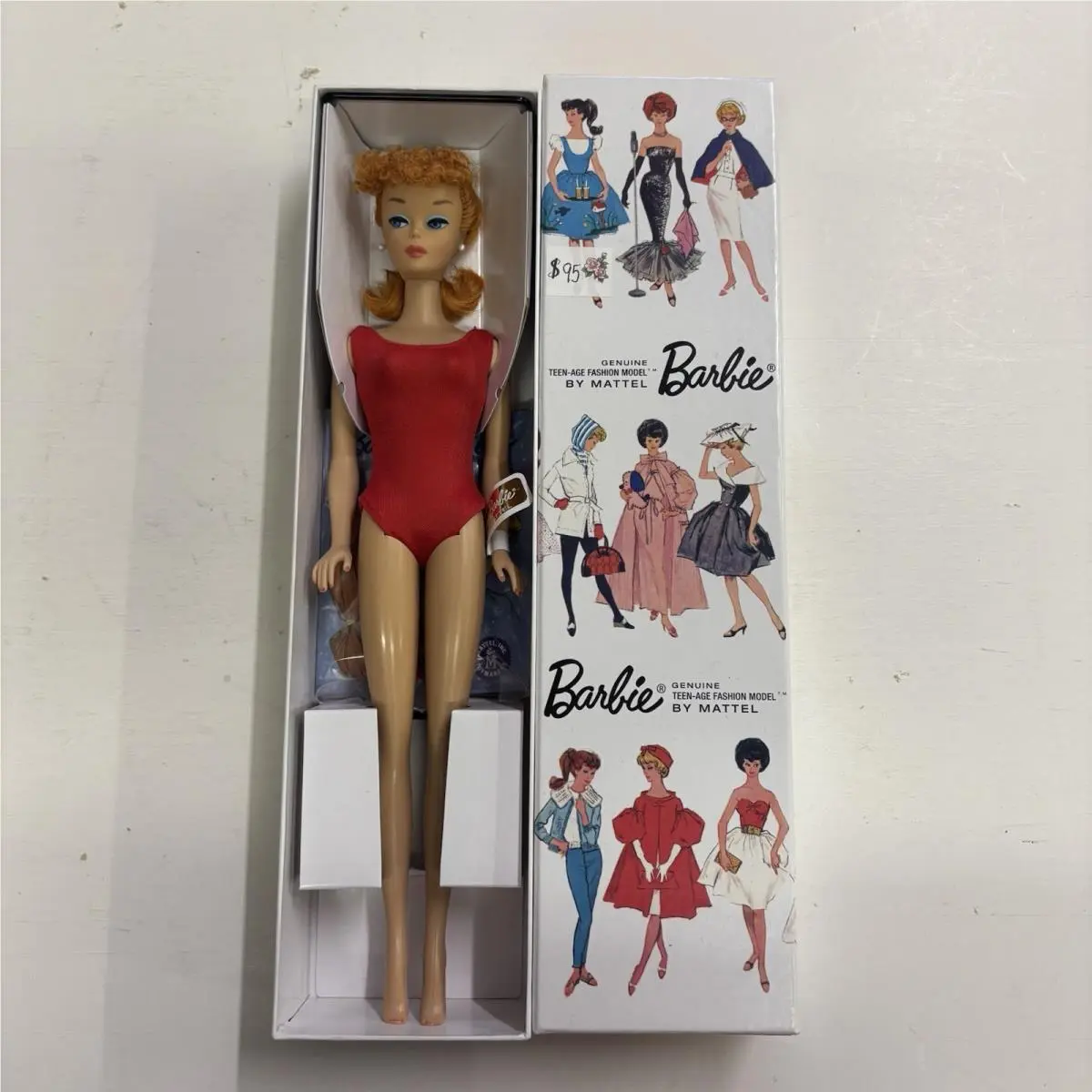 2011 Mattel Inc. Barbie X3121 Redhead Ponytail