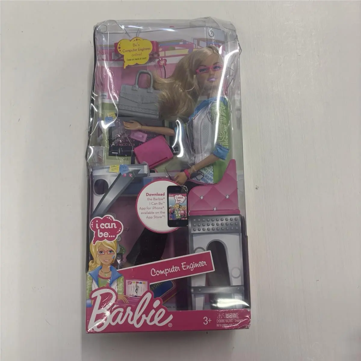 2010 Barbie Doll I Can Be a Computer Engineer T7173 Mattel Nrfb