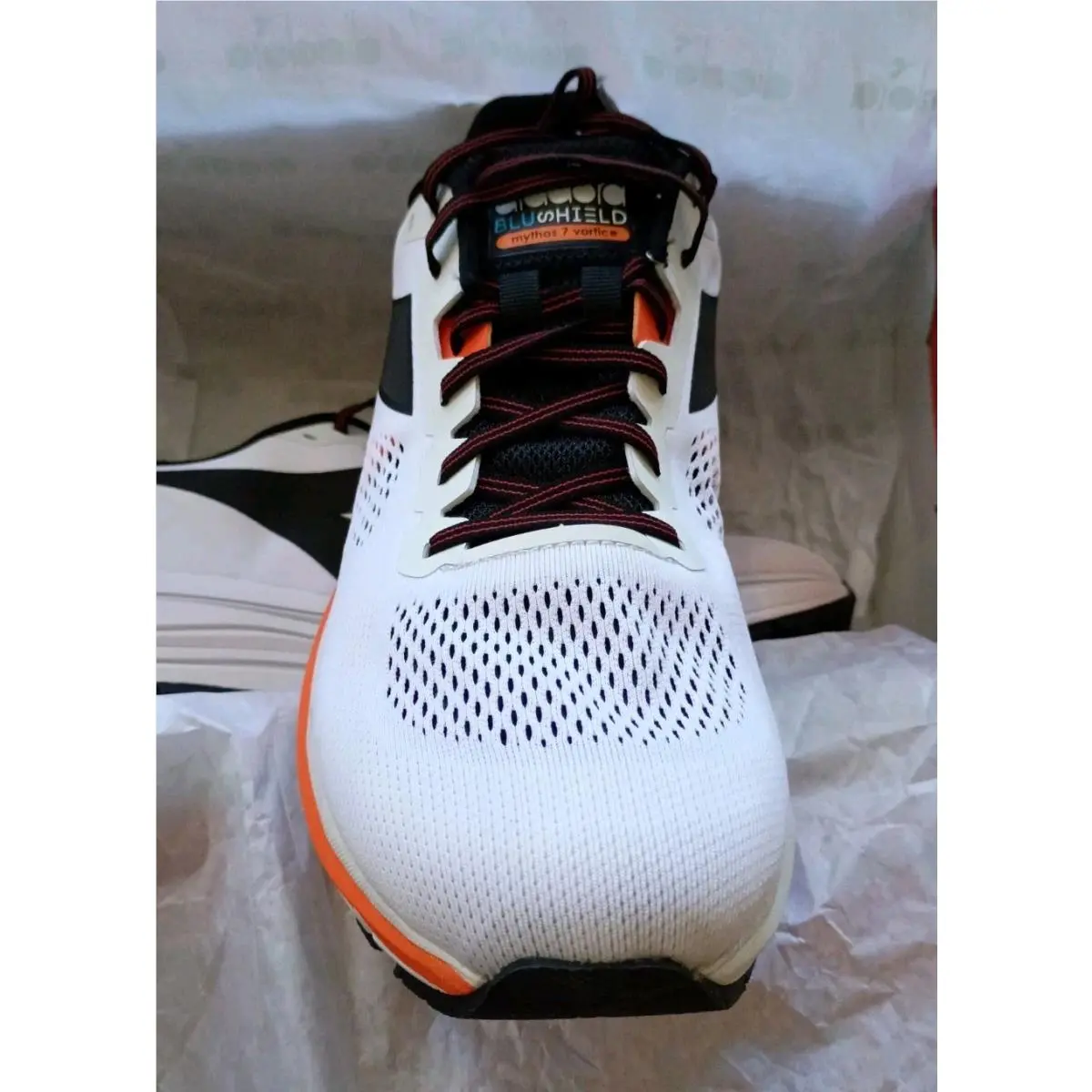 Diadora shoes - DIADORA Mythos - Mythos - 178060-C9804 - WHITE / ORANGE / BLACK / RED 32