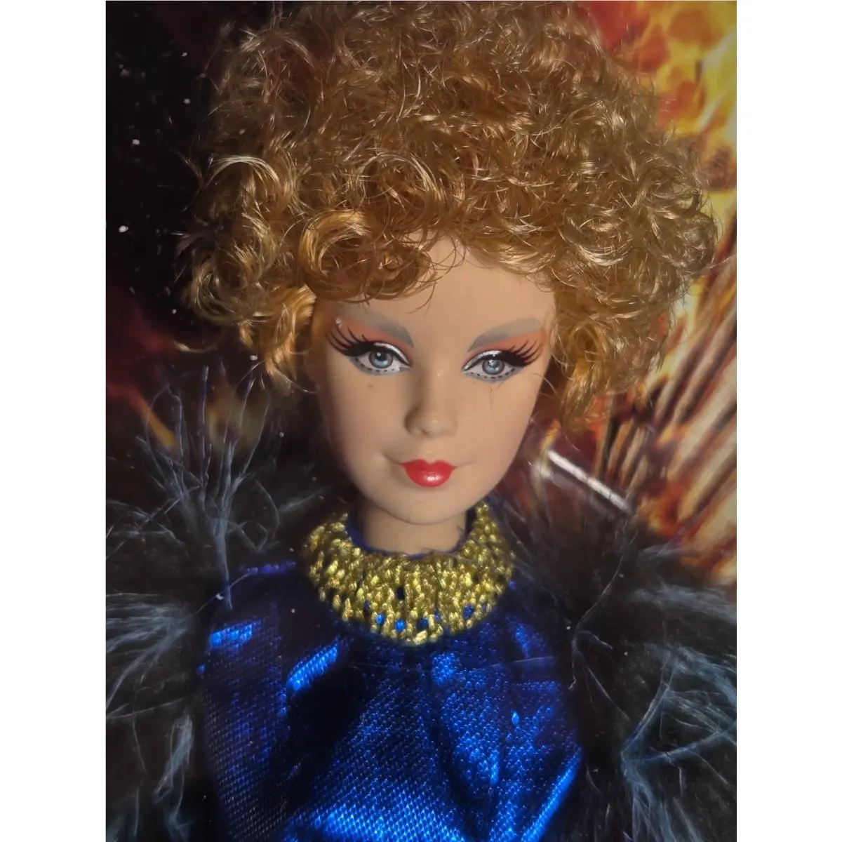 N410 Mib Nrfb Black Label Barbie The Hunger Games Catching Fire Effie Trinket