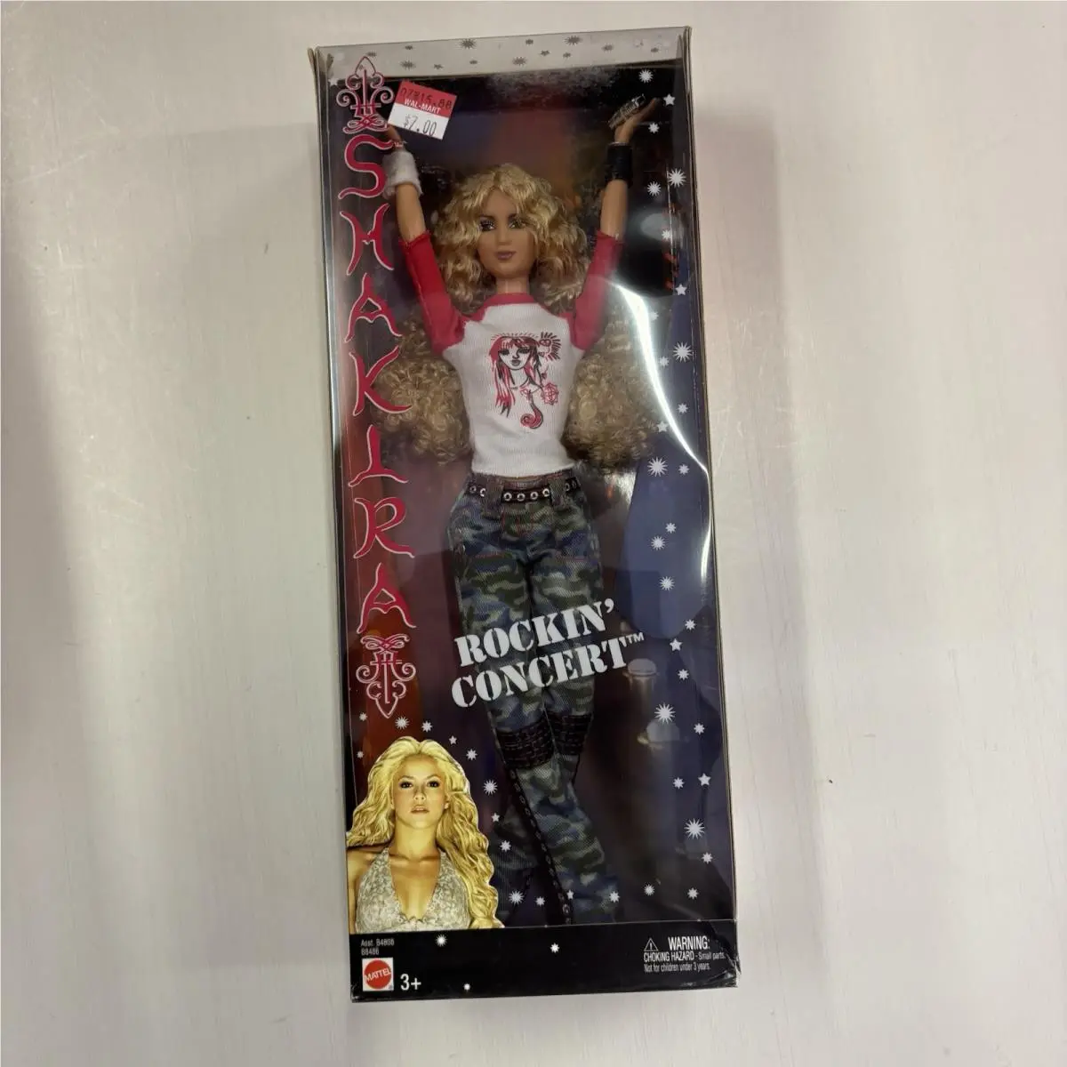 2004 Mattel Barbie Shakira Rockin` Concert Doll B8486 B4808 Nrfb