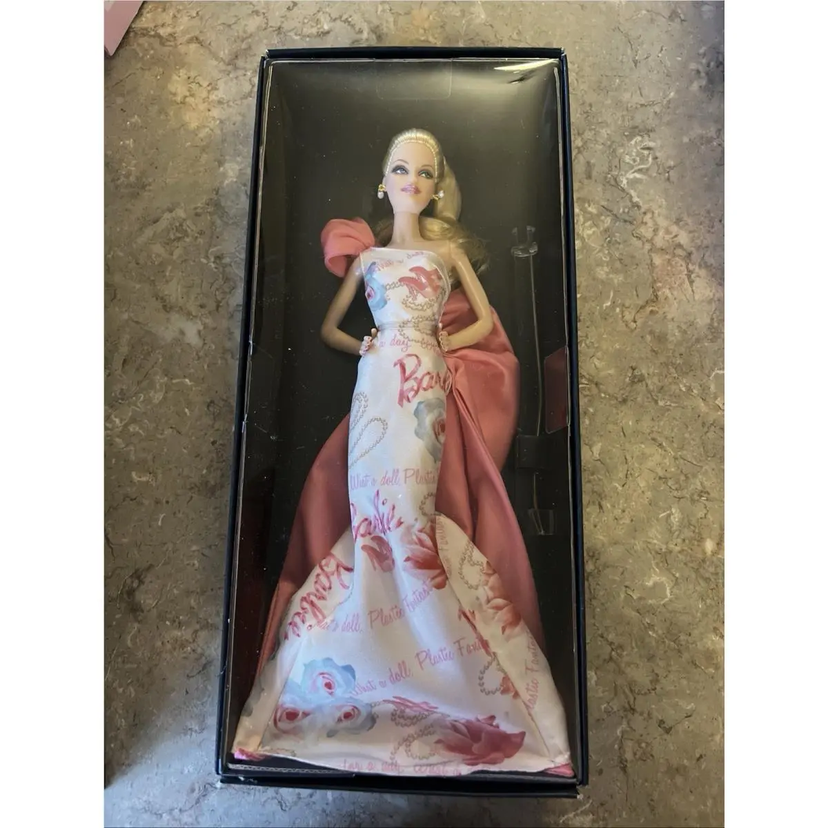 2010 Rose Splendor Barbie Pink Label Robert Best Avon