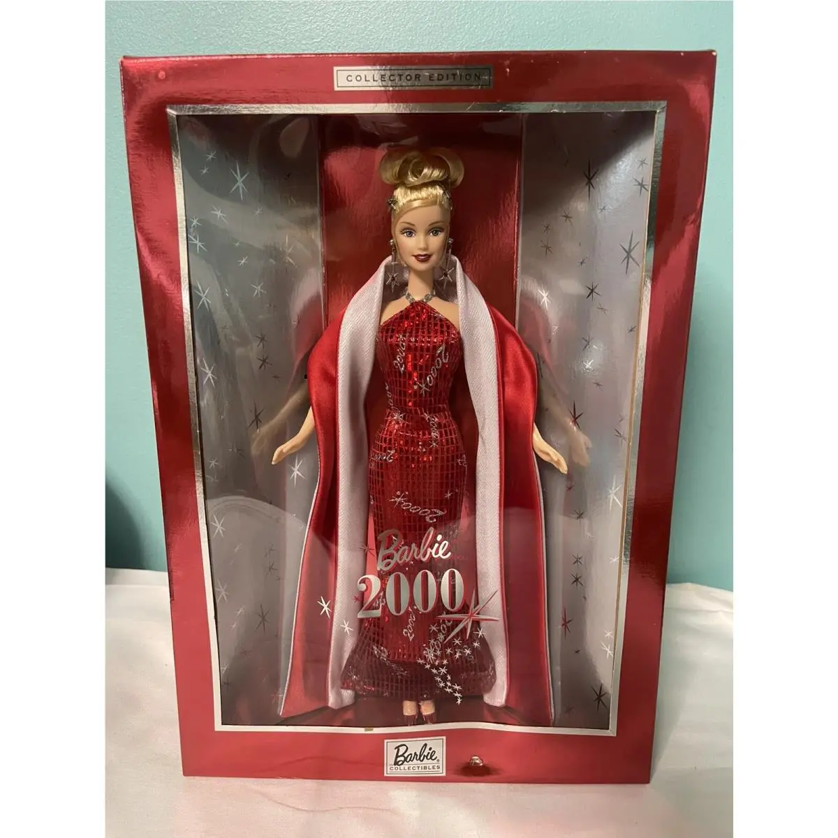 Barbie 2000 Doll Collector Edition Red Gown Mattel Specialty Christmas