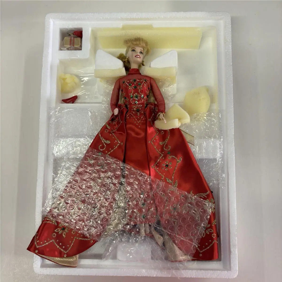 1998 Holiday Gift - Holiday Porcelain Collection Barbie 20128 W/ Box Defects