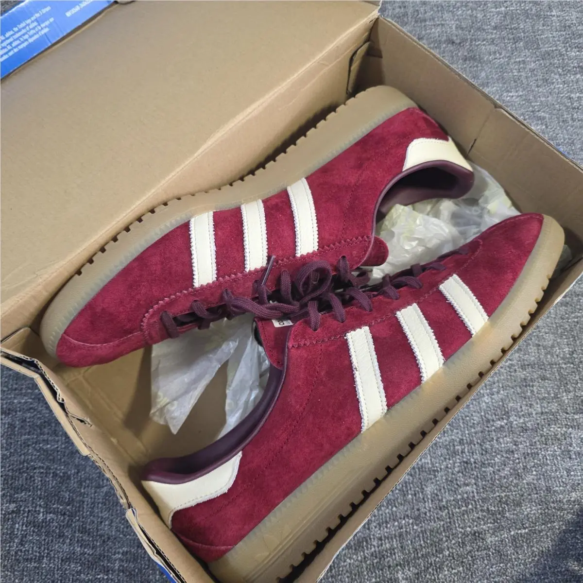 Adidas shoes - adidas Bermuda - Bermuda - IE7426 - Burgundy 10