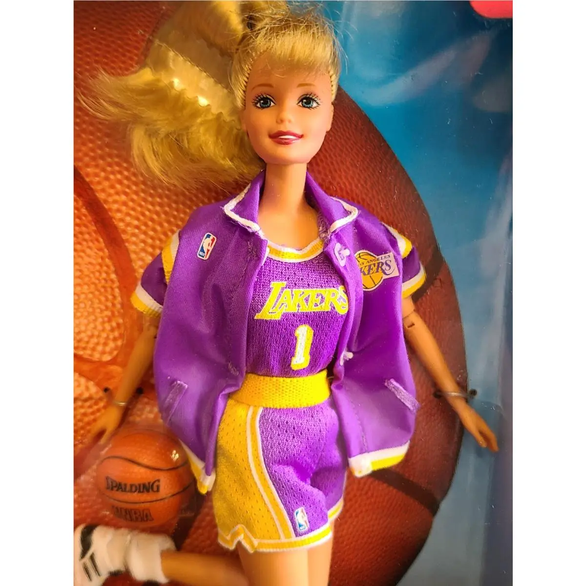 Barbie Mattel Doll 1998 Los Angeles Lakers 20704 Purple Basketball Blonde