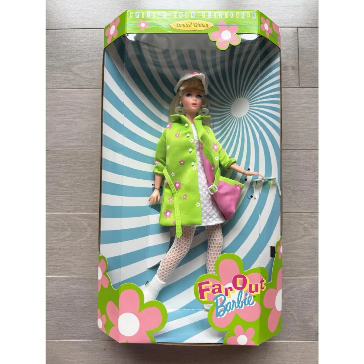 Vintage 1998 Mattel “far Out Barbie” 21911 Nrfb
