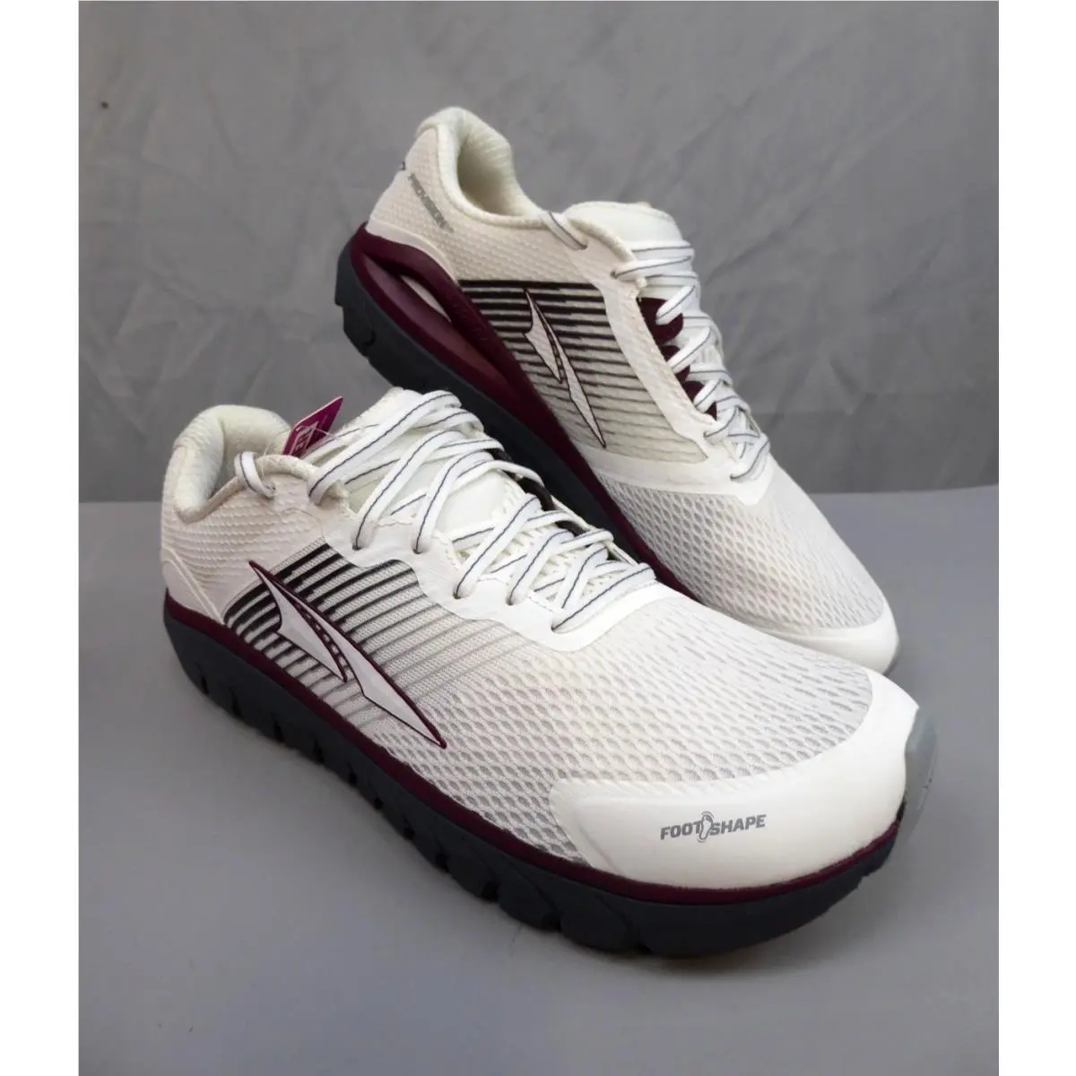 Altra shoes - Altra Provision 4 - Provision - Z8216 - White (UPC: 193391561455) 0