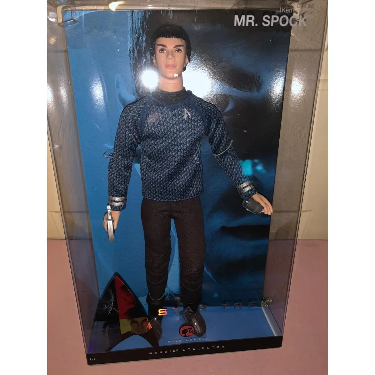Mr. Spock - Star Trek 2009 Nrfb Barbie Collector Zachary Quinto