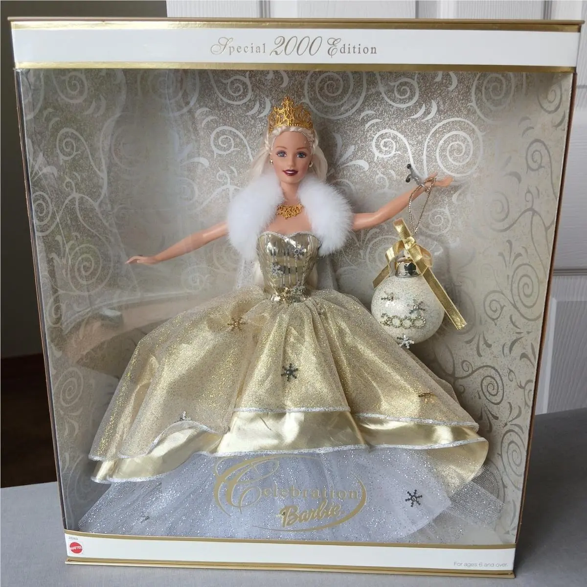 Celebration Barbie Doll Special 2000 Edition Nrfb 28269 Vtg Y2K Gold Blond
