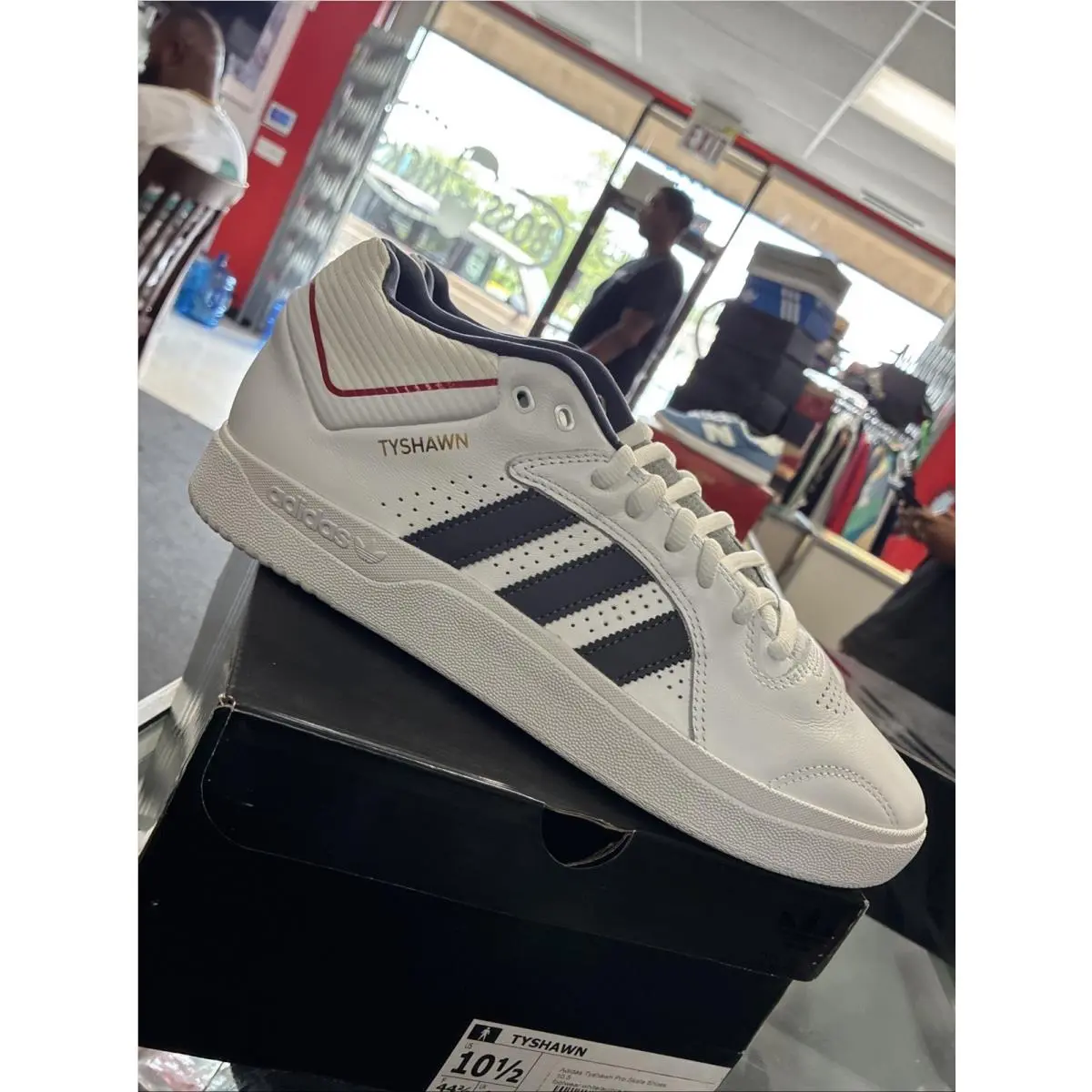 Tyshawn Skateboarding Mens SZ 10.5 Wht Blue Col Red KJ0949 by Adidas