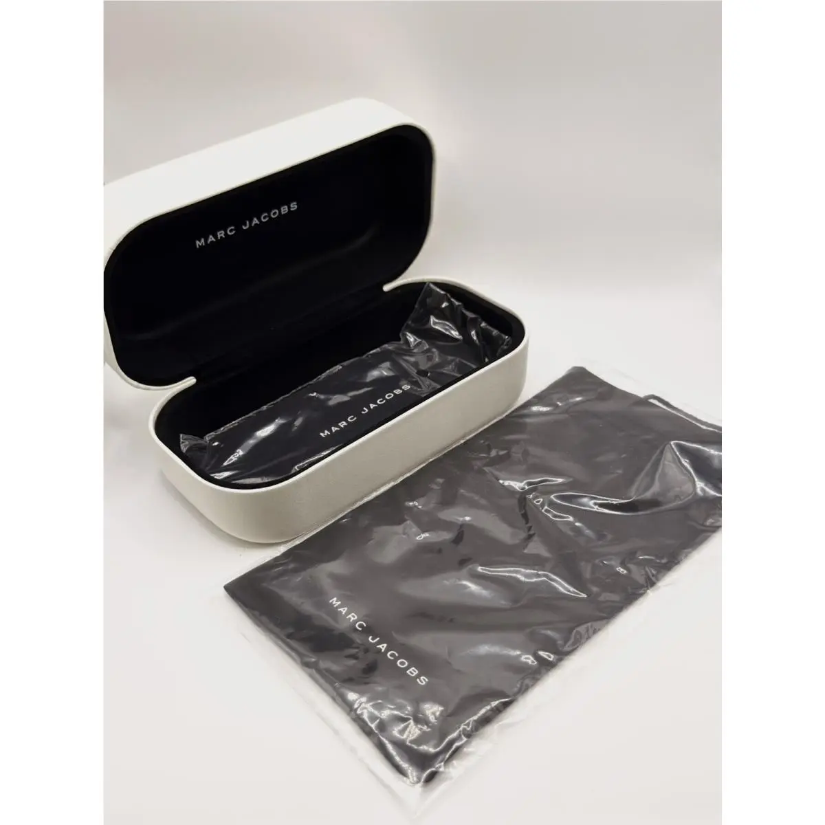 Mark Jacobs Large Hard Case- White by Marc Jacobs