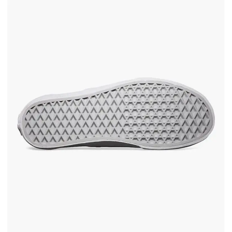 Vans shoes - VANS Classics - Classics - VN000EYEW00 - True White 4