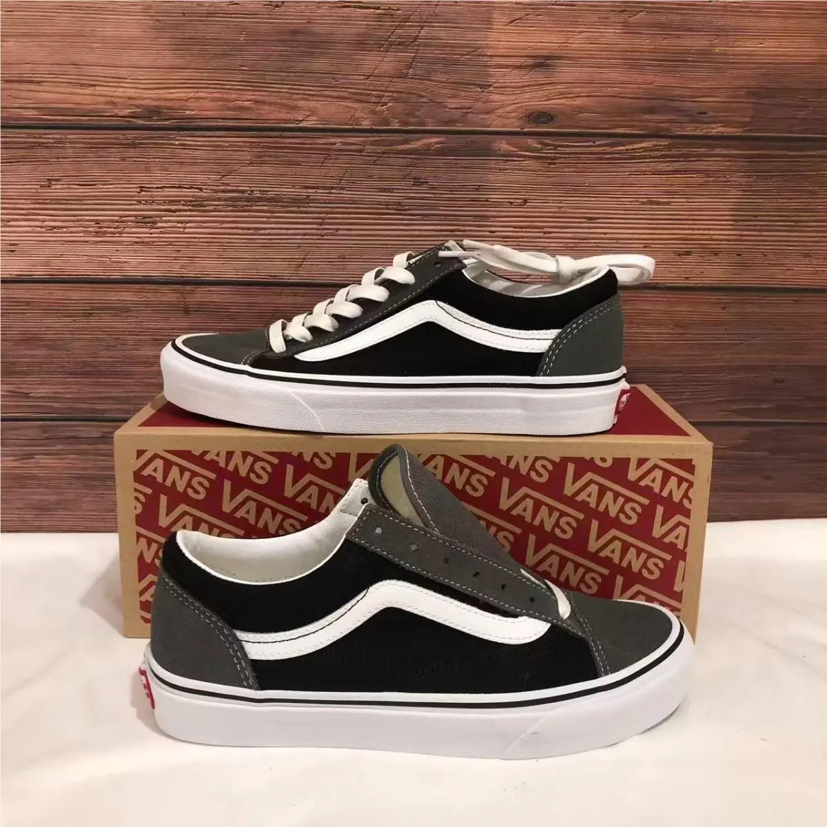 -classics Style 36 `gray White` Men`s Shoes VN0A3DZ3XMP by Vans