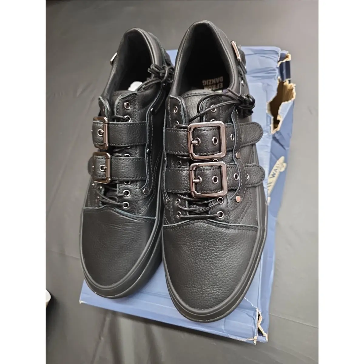 Vans shoes - Vans LX OLD SKOOL BUCKLE - VN000EEDBLK - multicolored 6