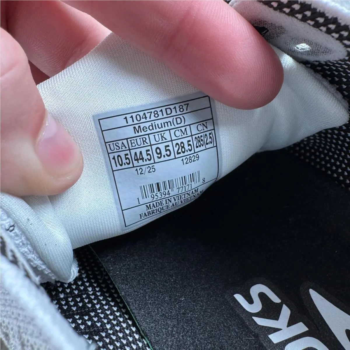Brooks shoes - White 5