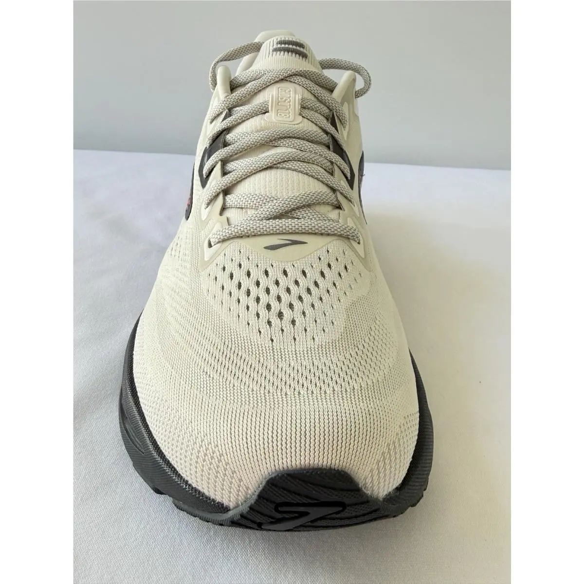 Brooks shoes - GHOST 18 - GHOST - coconut pearl tigerlily 2
