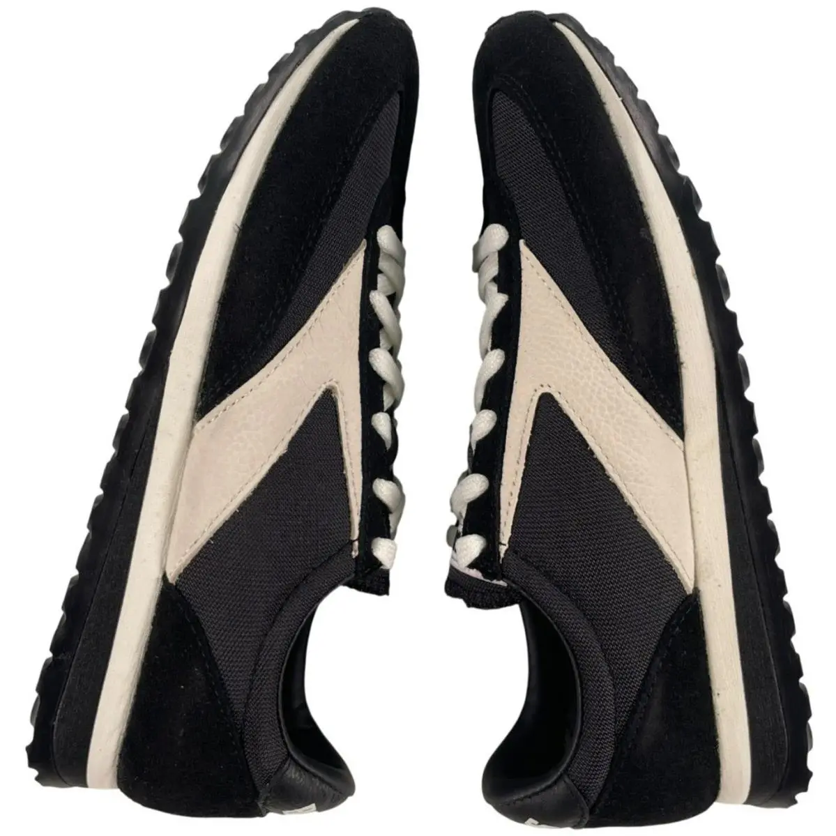 Brooks shoes - Brooks Vanguard - Vanguard - Black 1