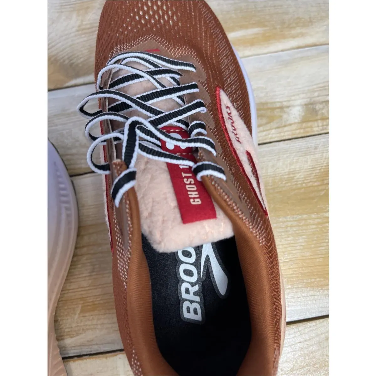 Brooks shoes - Chip N Dale - Chip Dale - Brown 6