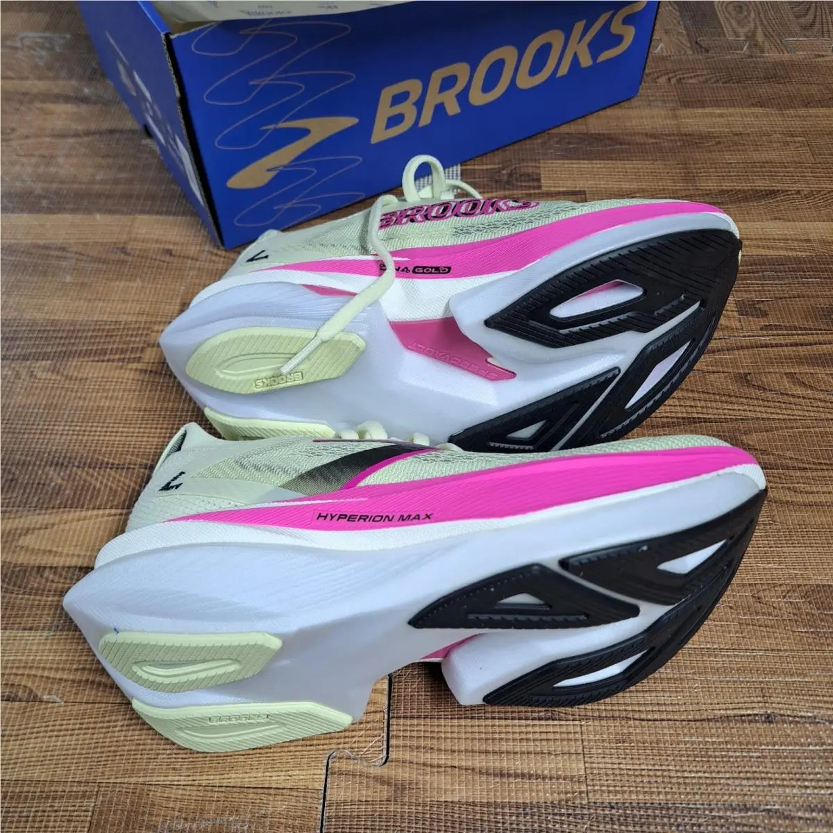 Brooks shoes - Brooks Hyperion Max - Hyperion Max - Orange (UPC: 195394682366) 5