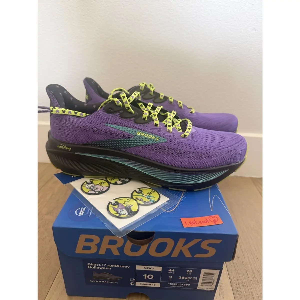Brooks shoes - Brooks Ghost 17 runDisney Halloween - 110521-1D-582 - Purple (UPC: 195394797954) 0