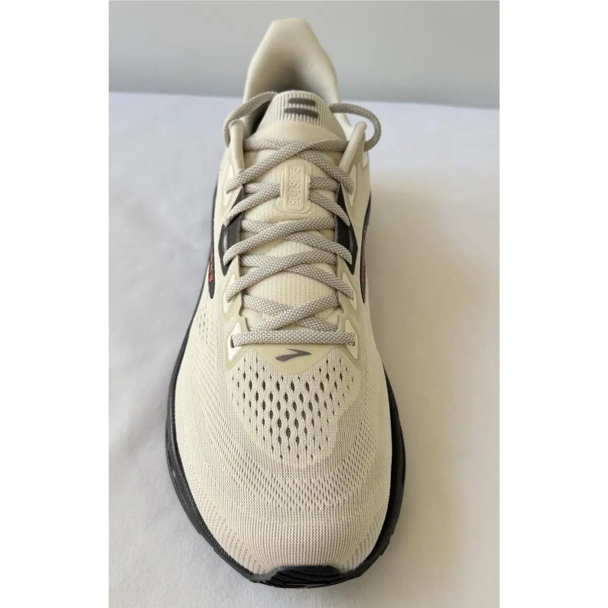 Brooks shoes - GHOST 18 - GHOST - coconut pearl tigerlily 1